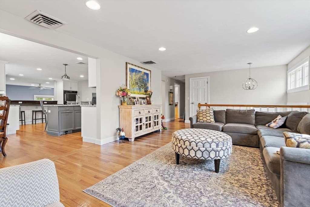 145 Meadowbrook Rd, Needham MA 02492 photo 6