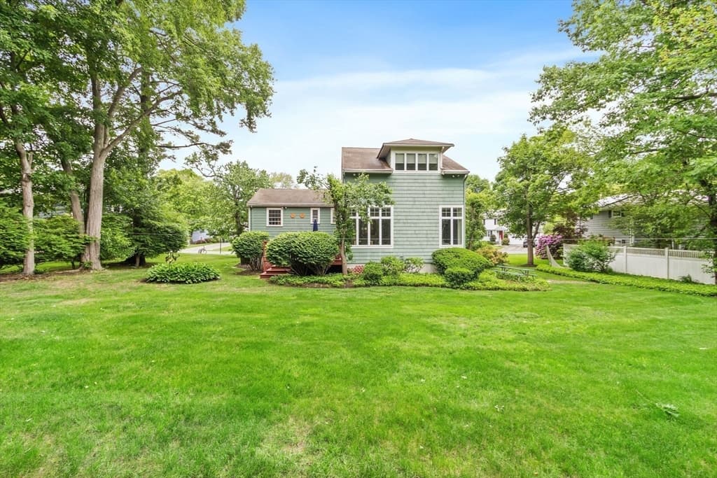 145 Meadowbrook Rd, Needham MA 02492 photo 3