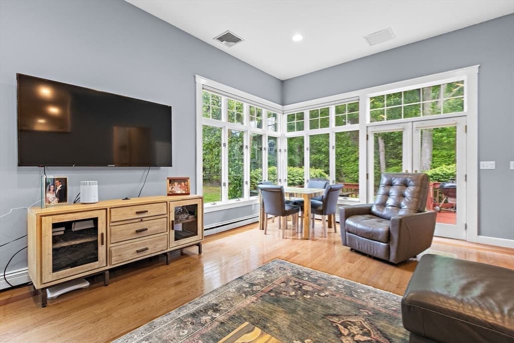 145 Meadowbrook Rd, Needham MA 02492 photo 15