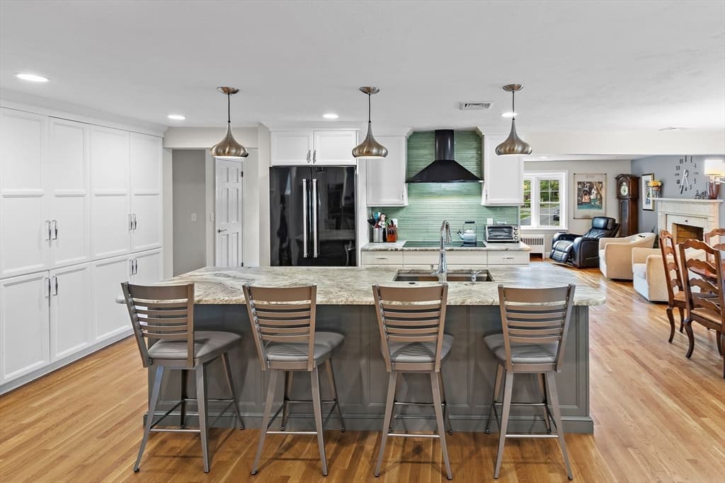 145 Meadowbrook Rd, Needham MA 02492 photo 8