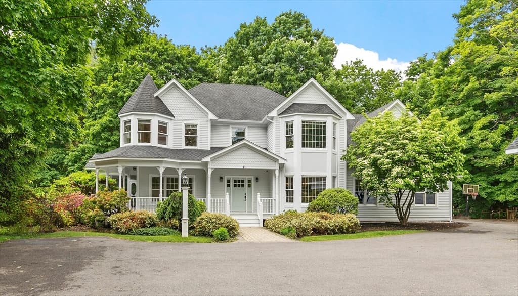 263 Elm St, Concord MA 01742