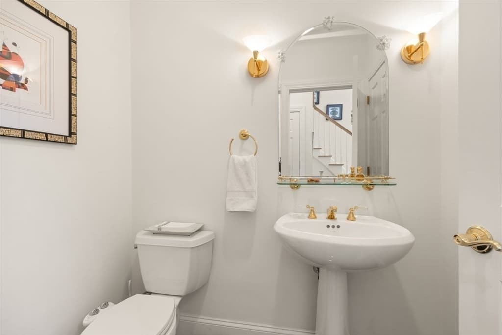 Single Family Residence at 18 Terrapin Ln, Sharon MA 02067, Sharon, photo 16 of 39