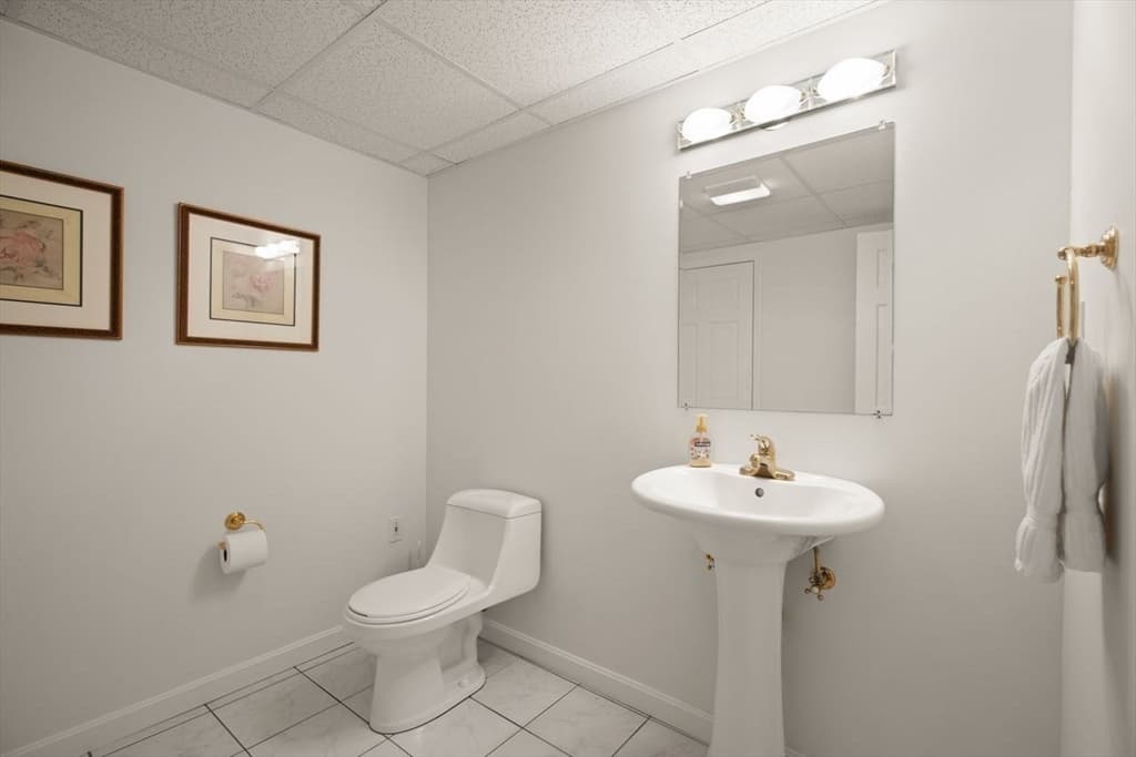 Single Family Residence at 18 Terrapin Ln, Sharon MA 02067, Sharon, photo 30 of 39