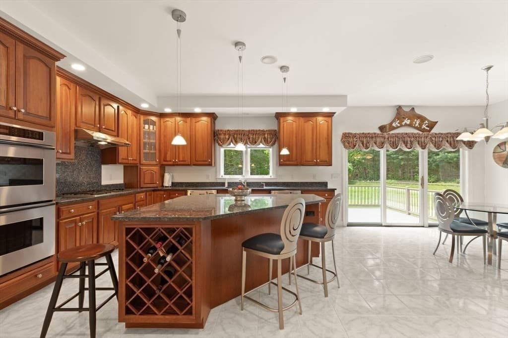 Single Family Residence at 18 Terrapin Ln, Sharon MA 02067, Sharon, photo 11 of 39