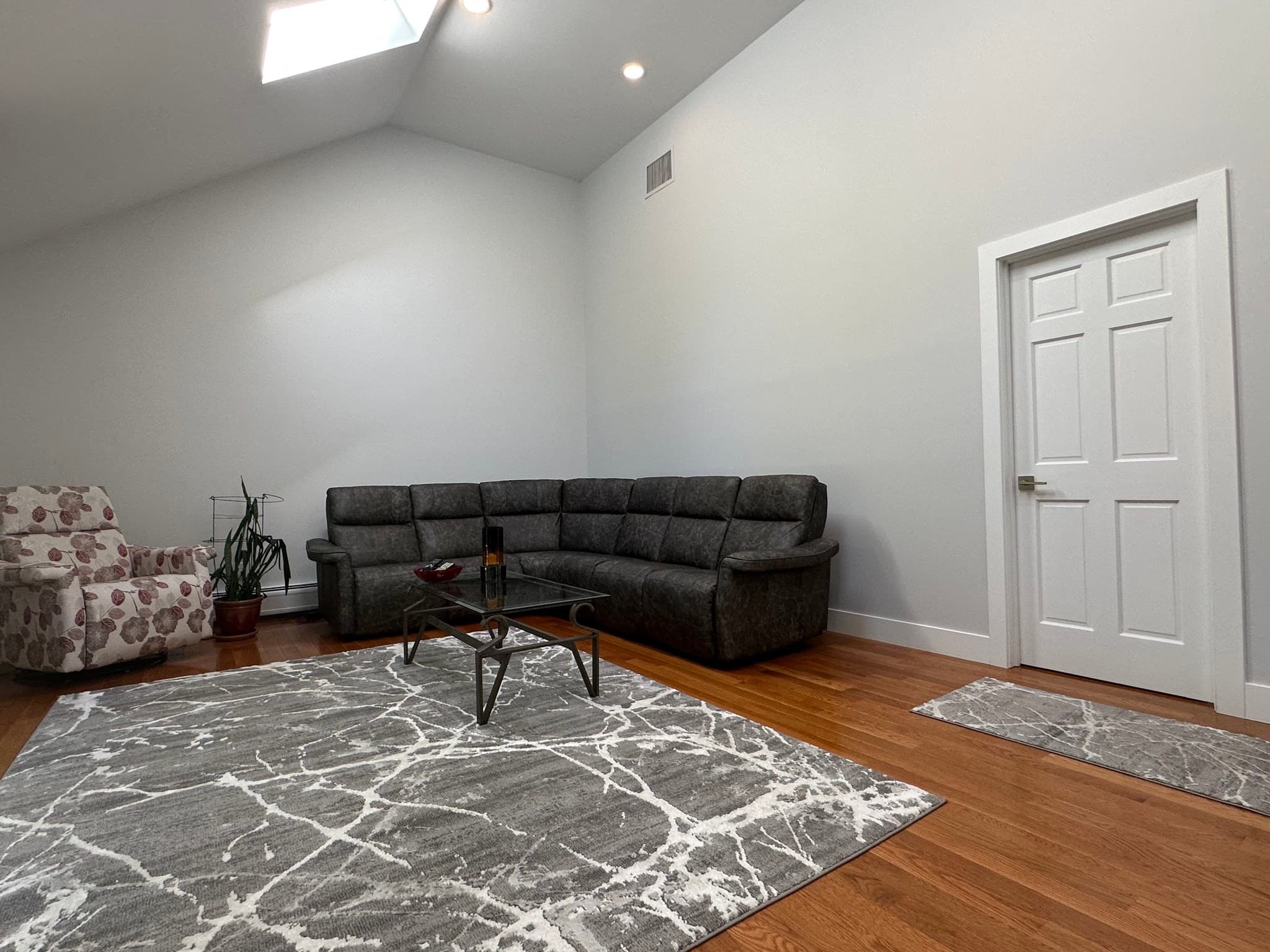 Single Family Residence at 17 Pioneer Drive, Longmeadow MA 01106, photo 23 of 31