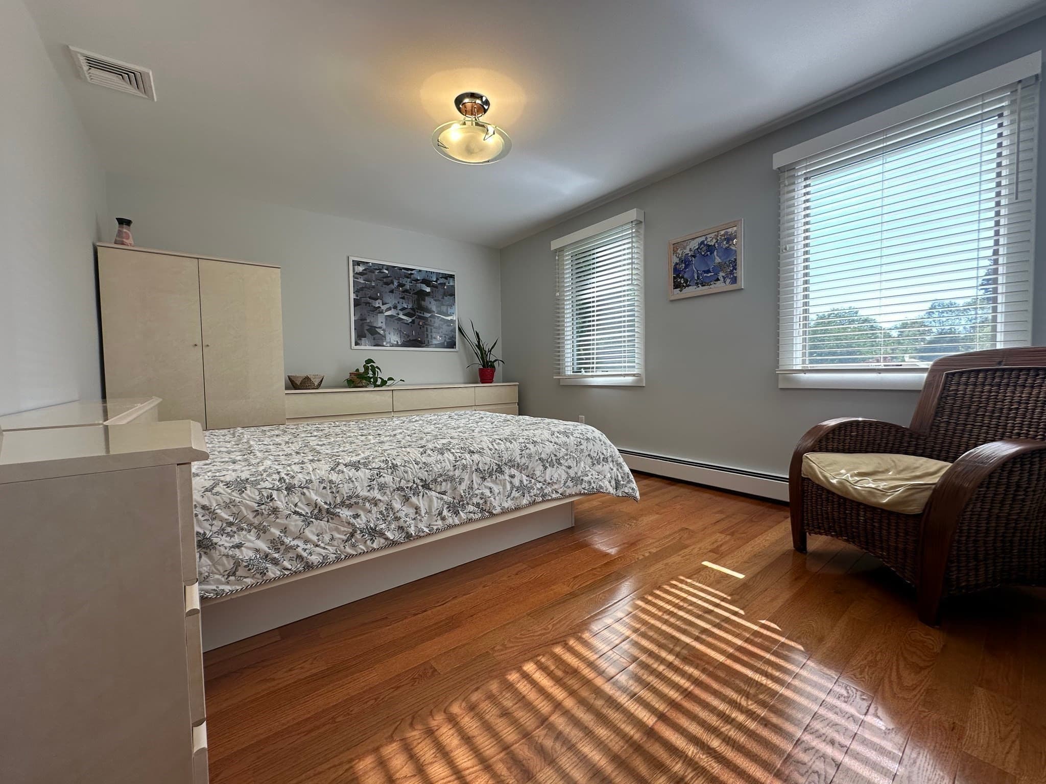 Single Family Residence at 17 Pioneer Drive, Longmeadow MA 01106, photo 17 of 31