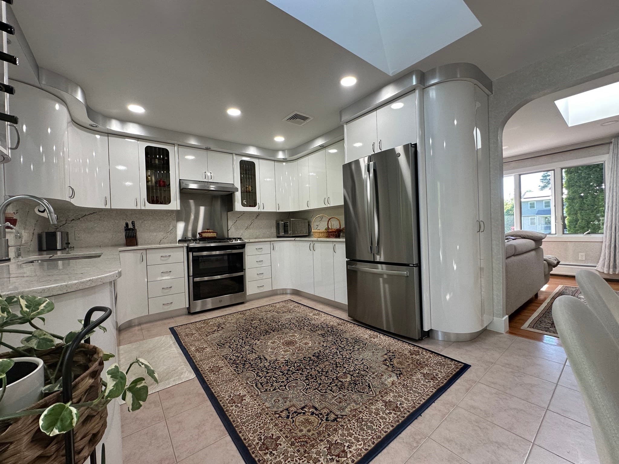 Single Family Residence at 17 Pioneer Drive, Longmeadow MA 01106, photo 7 of 31