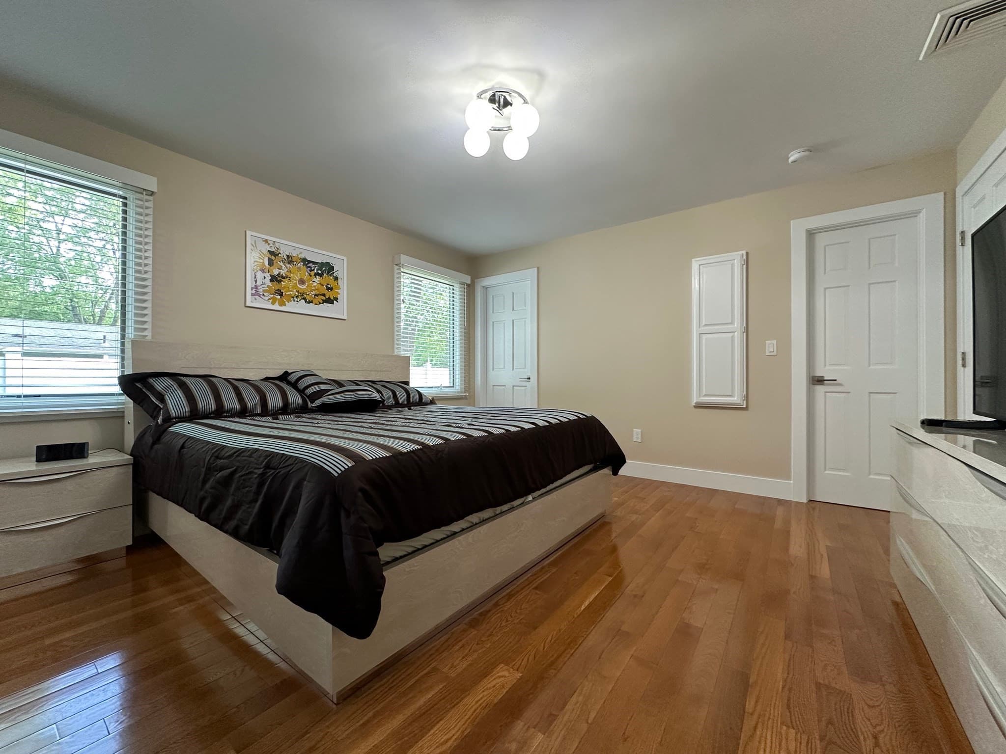 Single Family Residence at 17 Pioneer Drive, Longmeadow MA 01106, photo 15 of 31