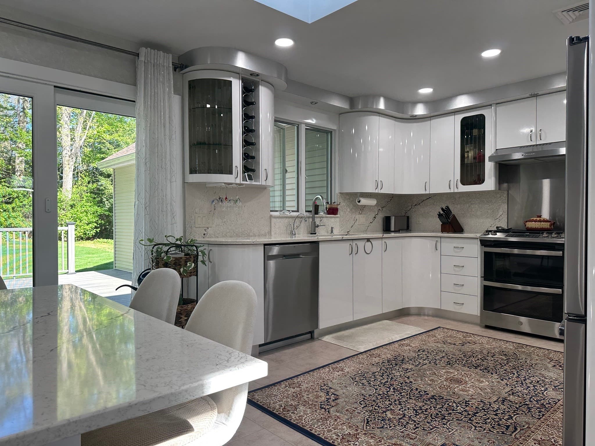 Single Family Residence at 17 Pioneer Drive, Longmeadow MA 01106, photo 8 of 31