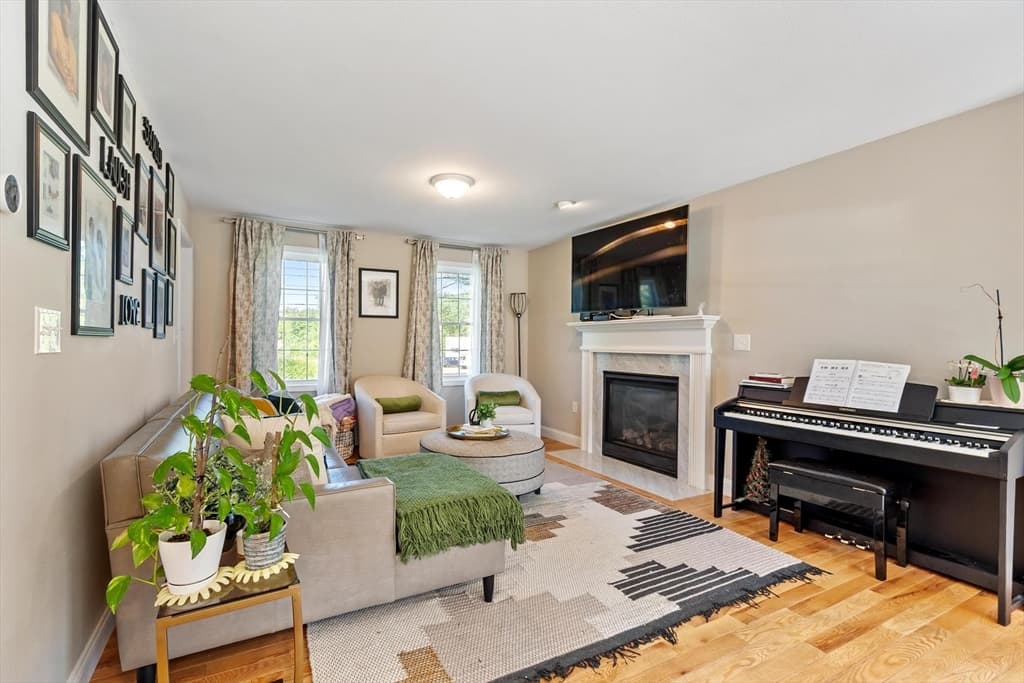 1016 Whipple Rd, Tewksbury MA 01876 photo 13