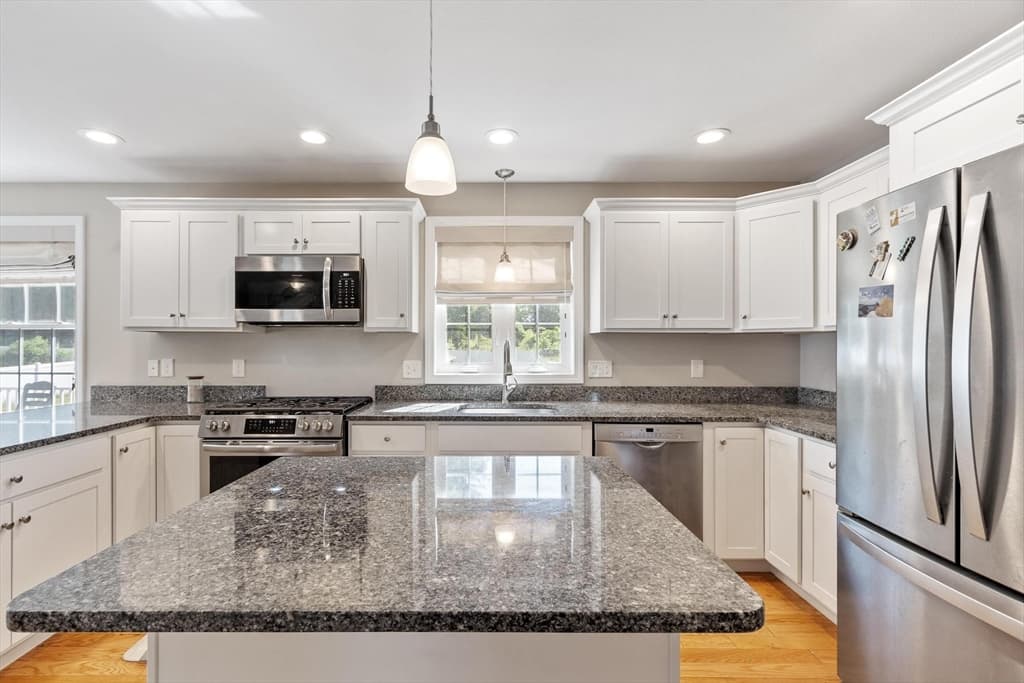 1016 Whipple Rd, Tewksbury MA 01876 photo 22