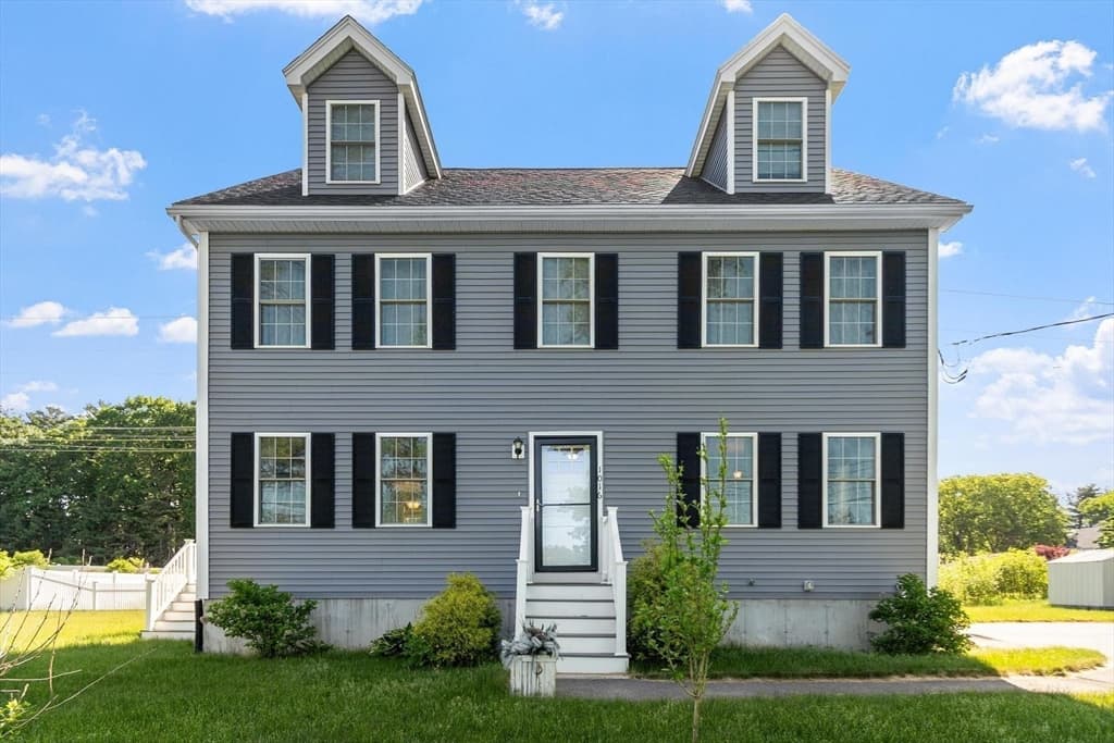 1016 Whipple Rd, Tewksbury MA 01876