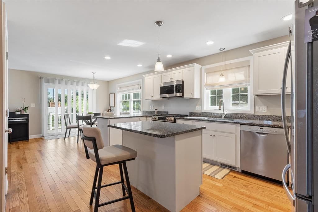 1016 Whipple Rd, Tewksbury MA 01876 photo 19