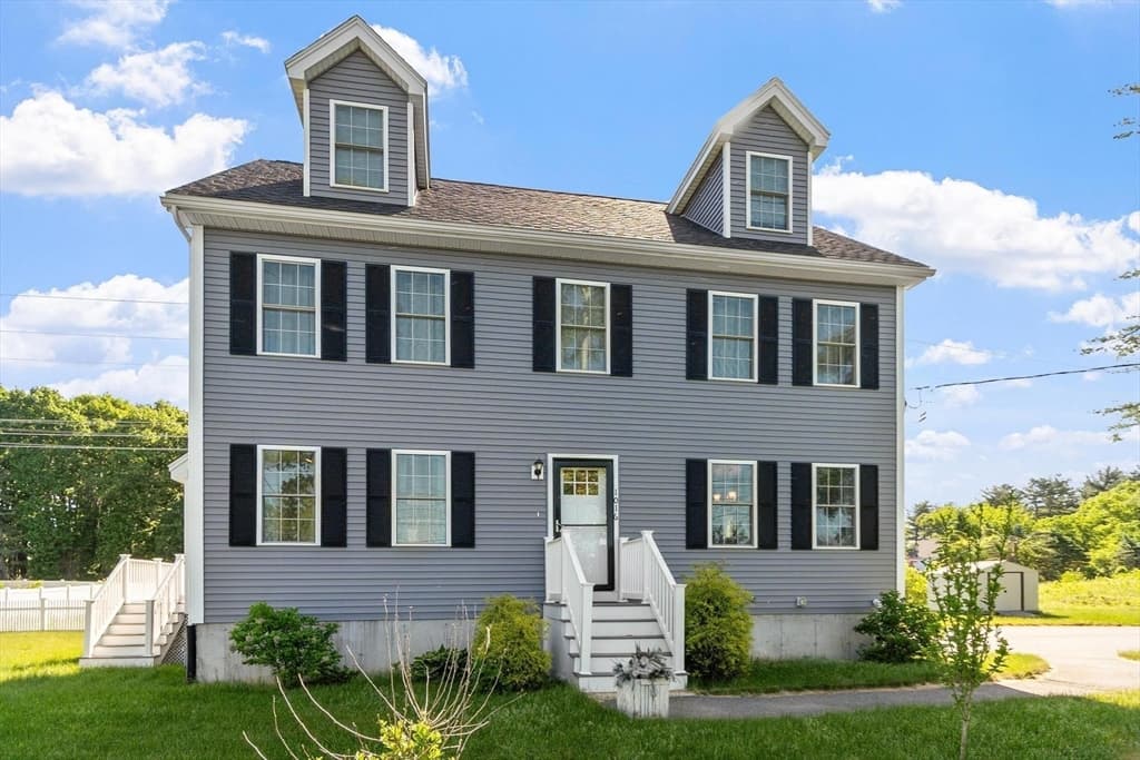 1016 Whipple Rd, Tewksbury MA 01876 photo 4