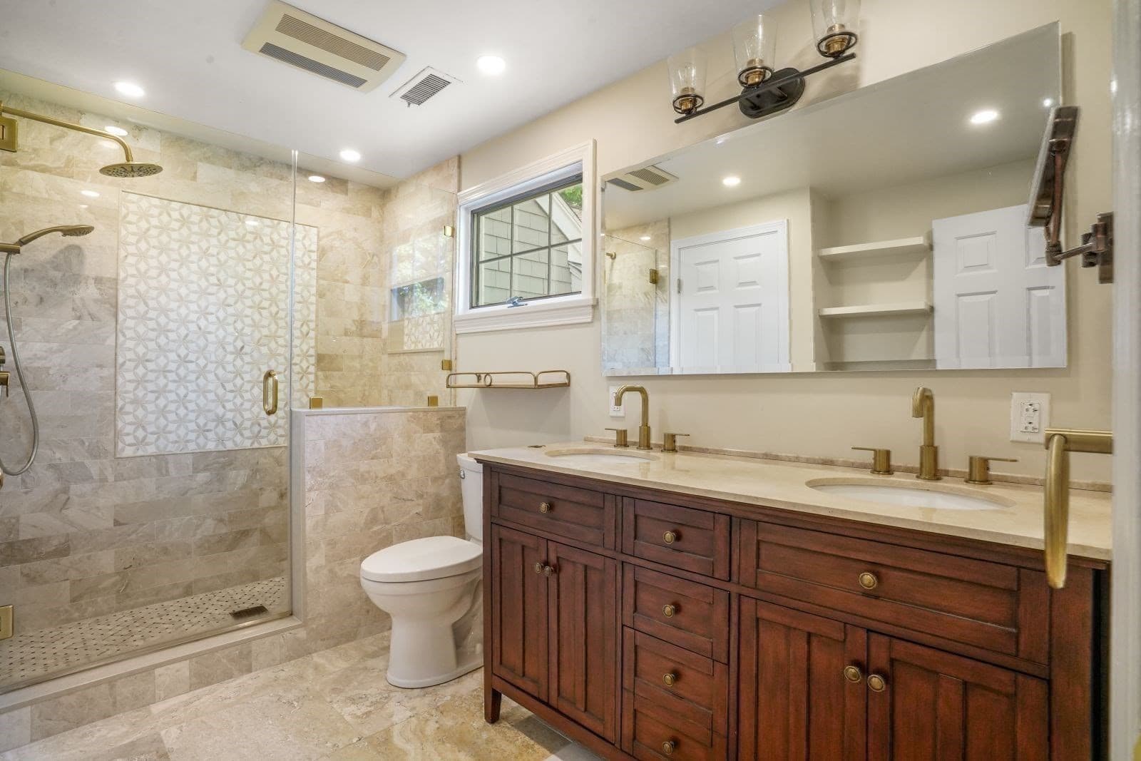 Single Family Residence at 22 Floret Circle # 22, Hingham MA 02043, photo 12 of 24