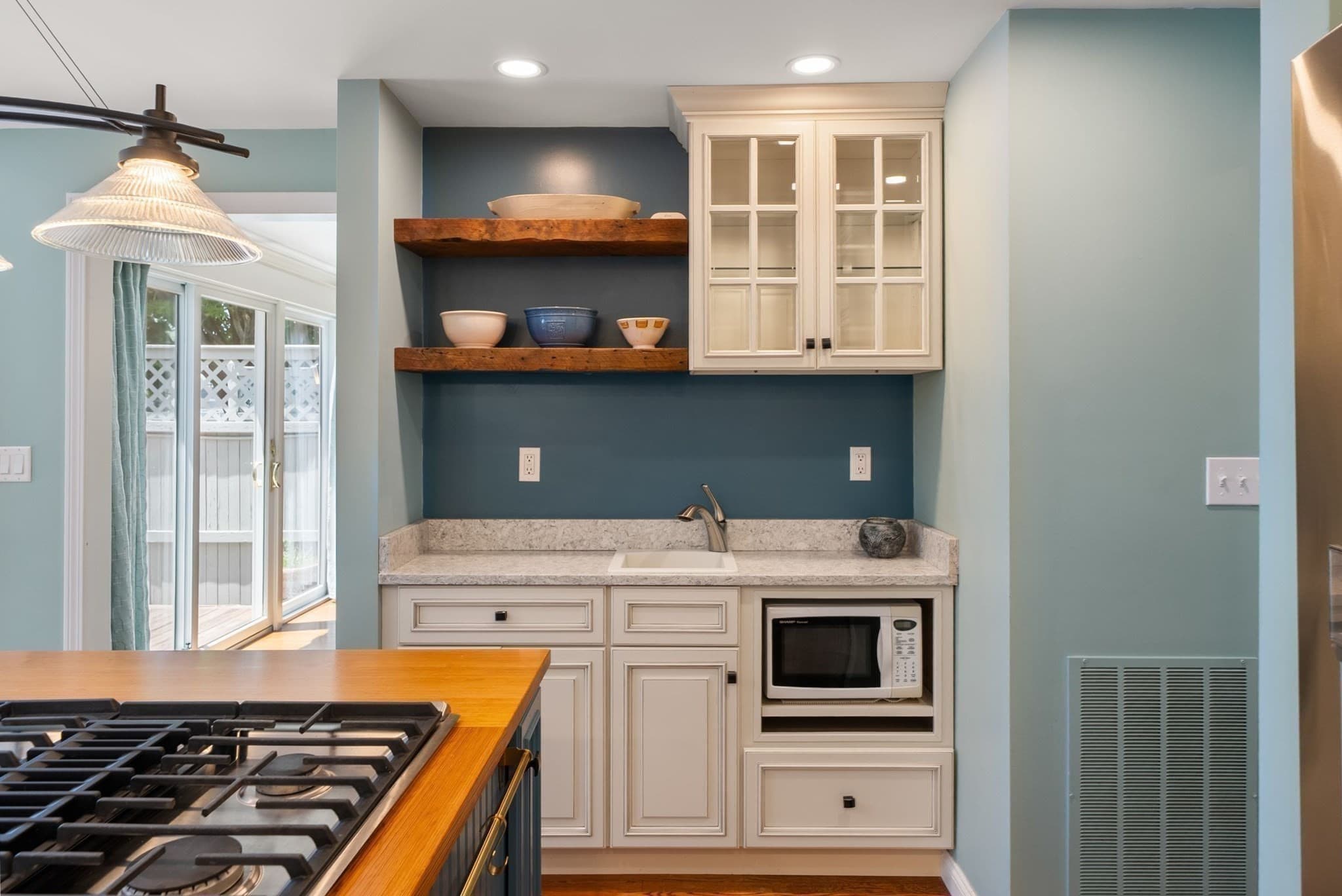 Single Family Residence at 22 Floret Circle # 22, Hingham MA 02043, photo 8 of 24
