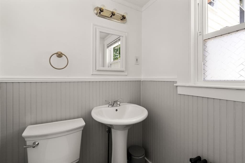 Single Family Residence at 13 Highland Rd, Middleton MA 01949, Middleton, photo 12 of 28