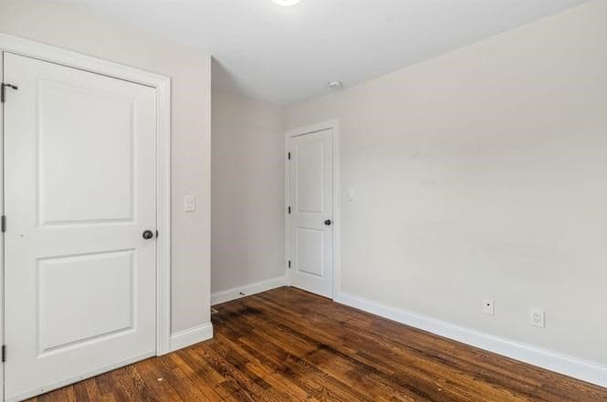 4 Family at 183 Whitwell St, Quincy MA 02169, Quincy, photo 7 of 16