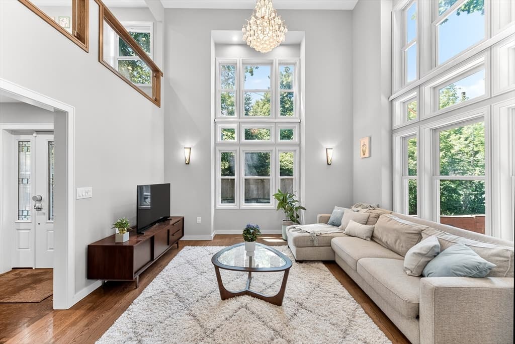 142 Edinboro St, Newton MA 02460