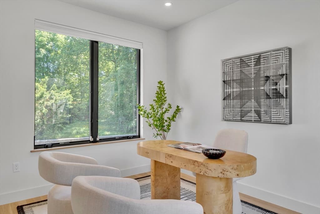 Condominium at 1242 Beacon St # 1242, Newton MA 02468, Newton, photo 5 of 28