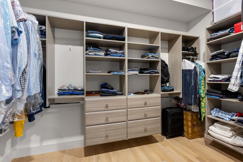 Condominium at 1242 Beacon St # 1242, Newton MA 02468, Newton, photo 15 of 28