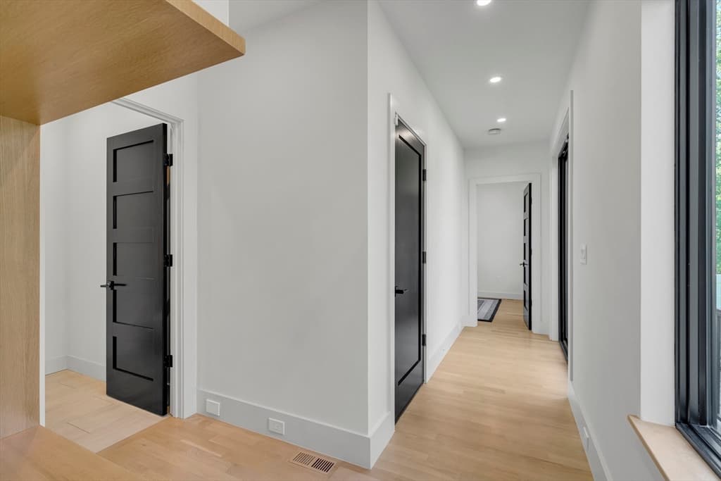 Single Family Residence at 1242 Beacon St, Newton MA 02468, Newton, photo 6 of 28