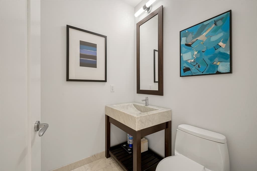 Condominium at 1 Franklin Street # 4802, Boston MA 02110, photo 16 of 42