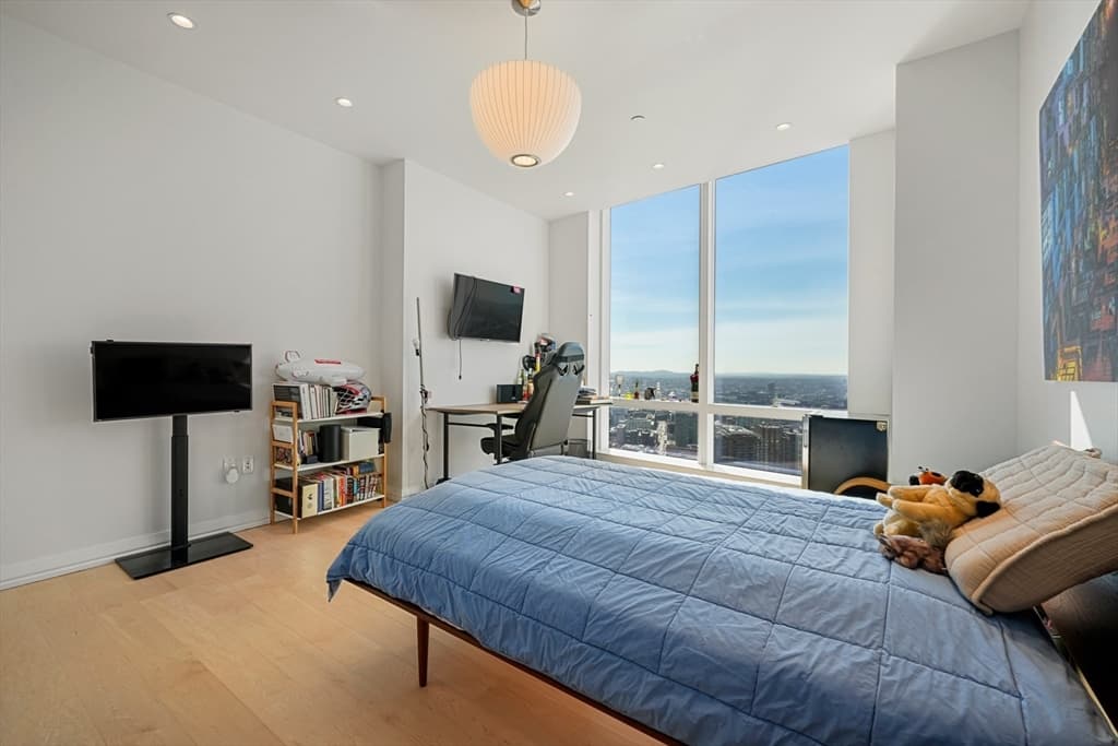Condominium at 1 Franklin Street # 4802, Boston MA 02110, photo 22 of 42