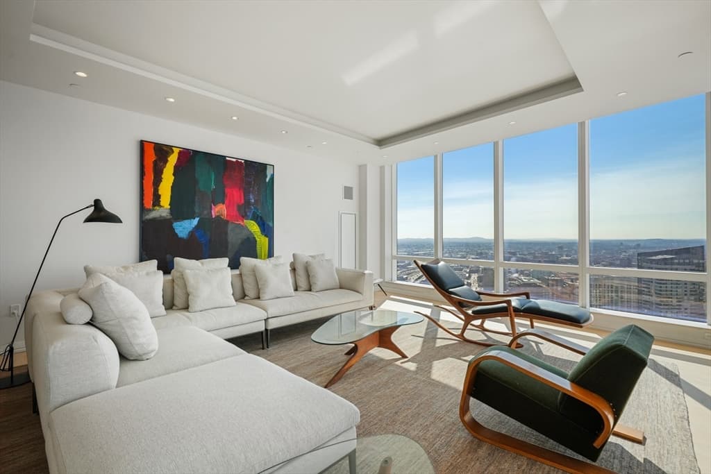 Condominium at 1 Franklin Street # 4802, Boston MA 02110, photo 3 of 42