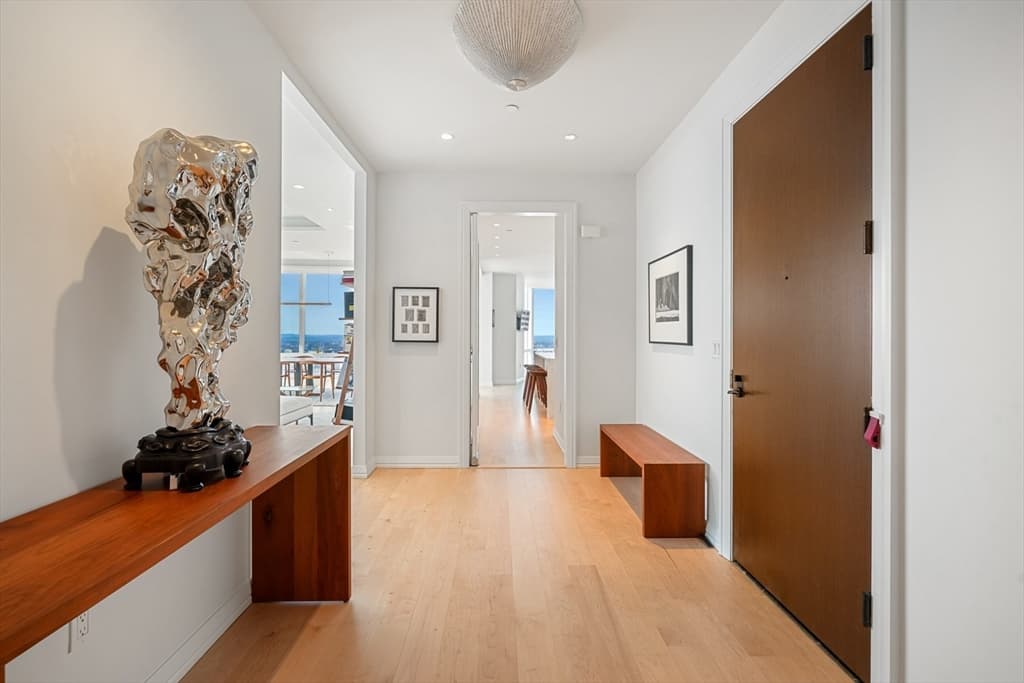 Condominium at 1 Franklin Street # 4802, Boston MA 02110, photo 15 of 42