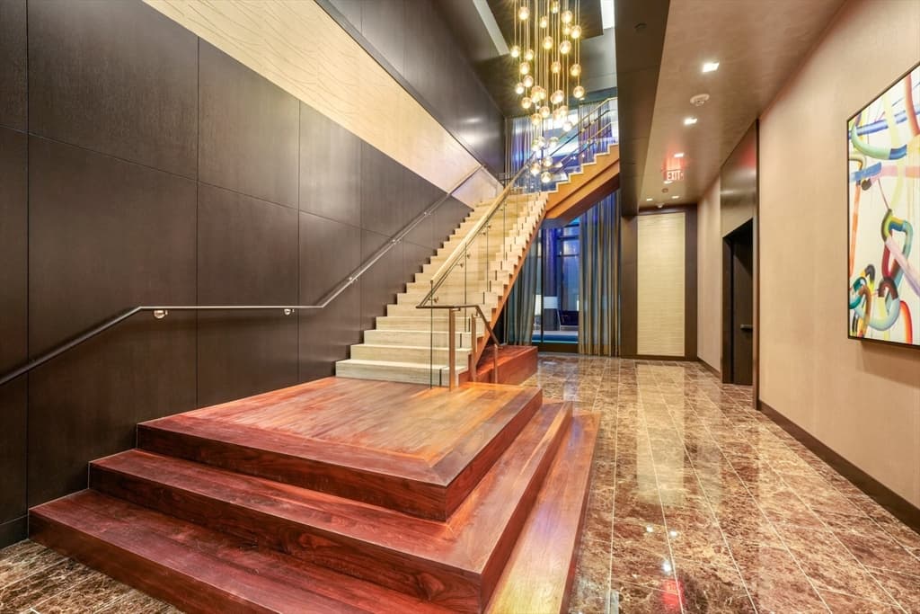 Condominium at 1 Franklin Street # 4802, Boston MA 02110, photo 31 of 42