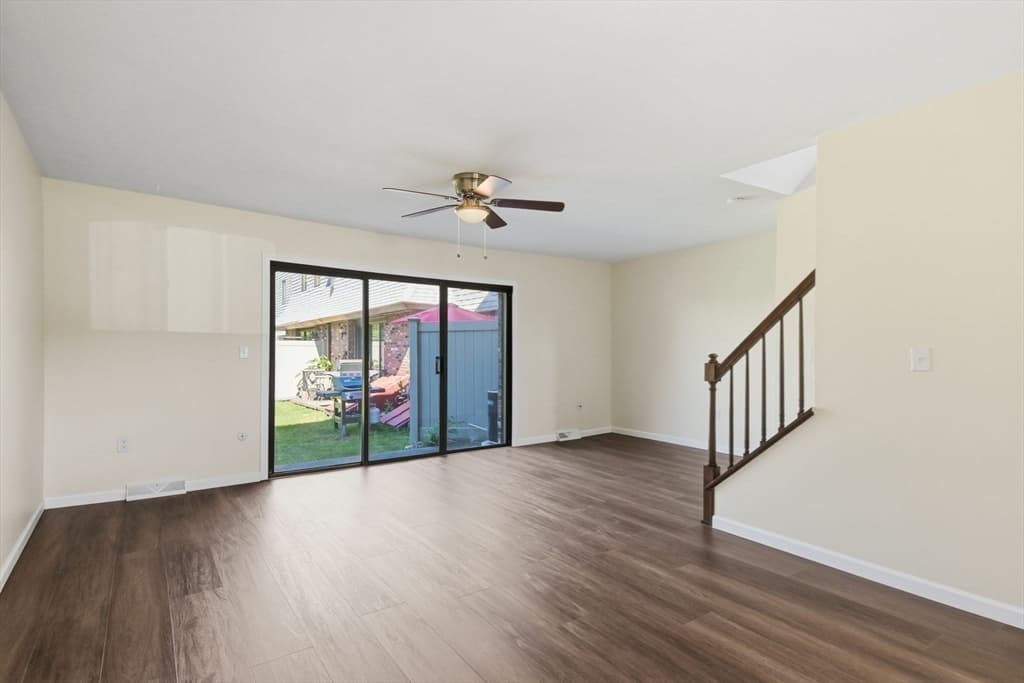 Condominium at 117 Beekman Drive # 117, Agawam MA 01001, photo 15 of 40