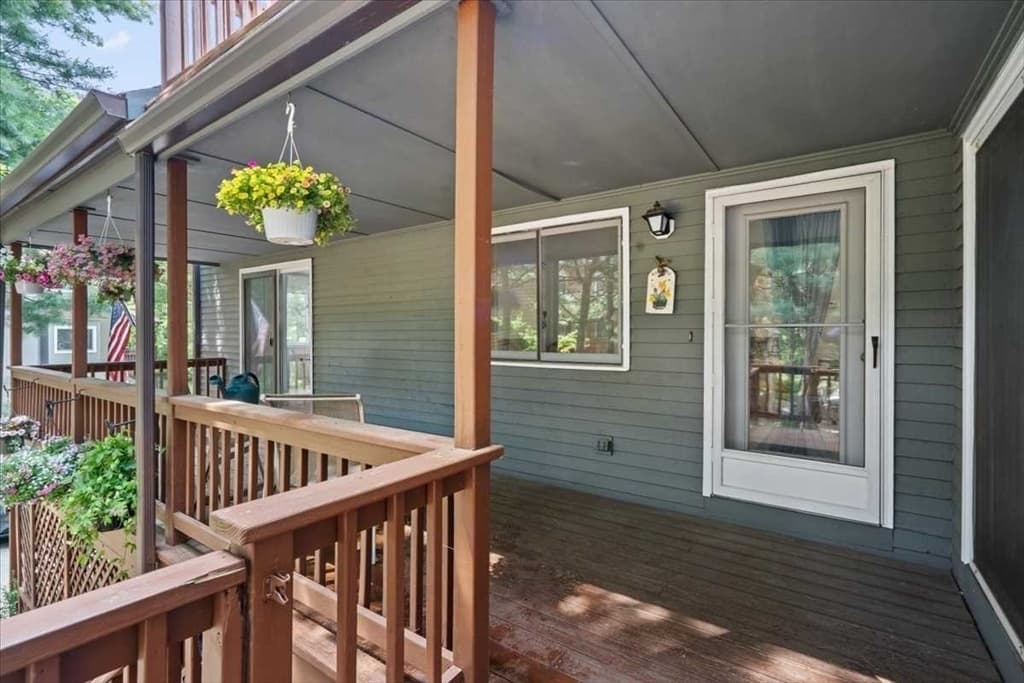 254 Captain Eames Cir # 254, Ashland MA 01721