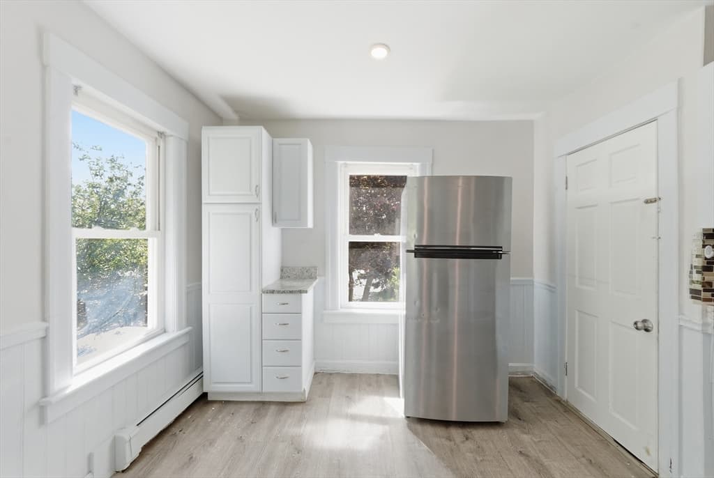 Single Family Residence at 68 Brooks St, Worcester MA 01606, photo 5 of 23