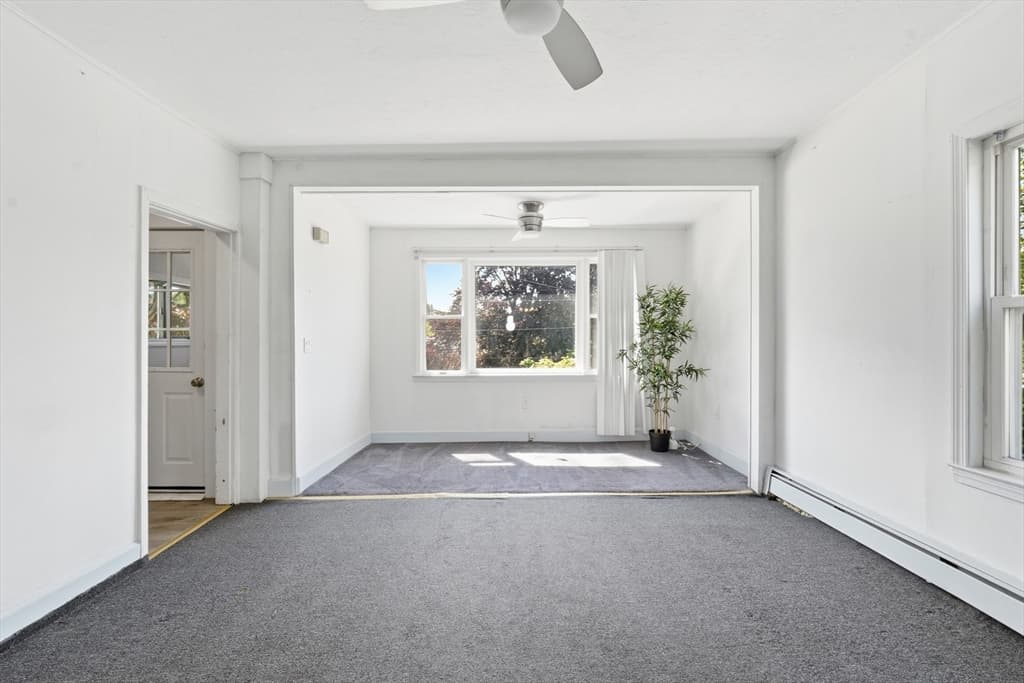 Single Family Residence at 68 Brooks St, Worcester MA 01606, photo 10 of 23