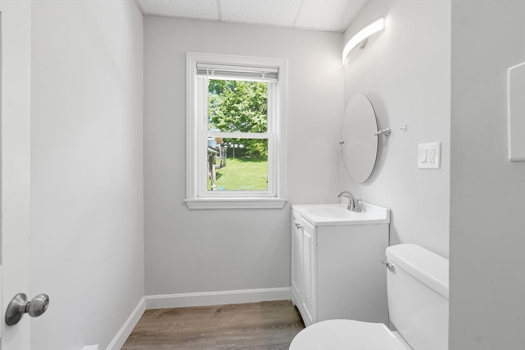 Single Family Residence at 68 Brooks St, Worcester MA 01606, photo 18 of 23