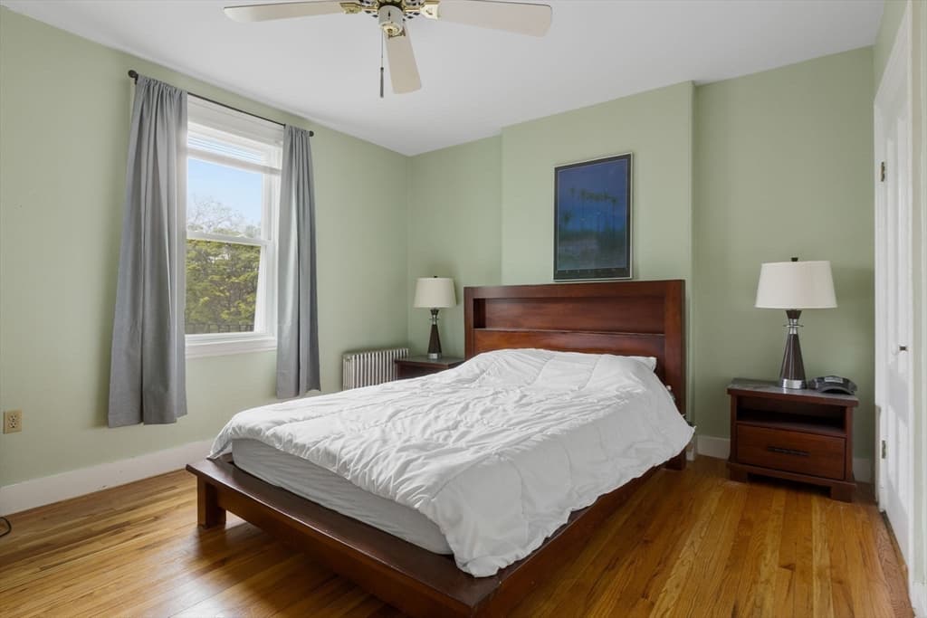 3 Family at 407A Broadway, Cambridge MA 02138, Cambridge, photo 25 of 36