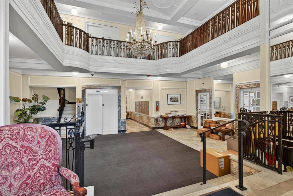 Condominium at 464 Commonwealth Ave # 51, Boston MA 02215, photo 12 of 18
