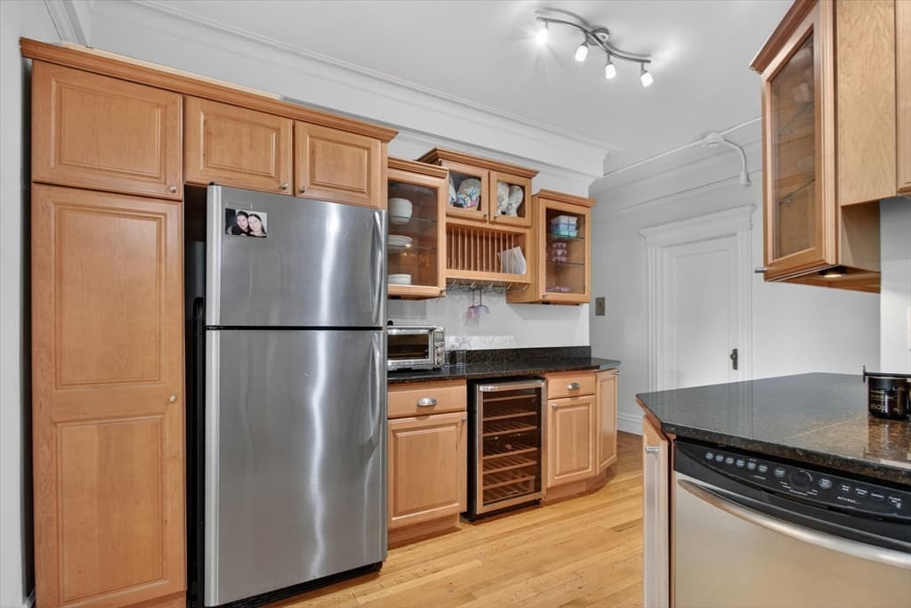 Condominium at 464 Commonwealth Ave # 51, Boston MA 02215, photo 5 of 18