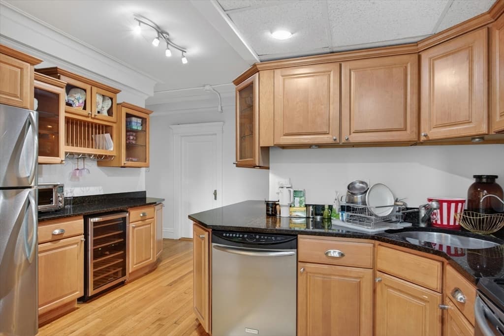 Condominium at 464 Commonwealth Ave # 51, Boston MA 02215, photo 4 of 18