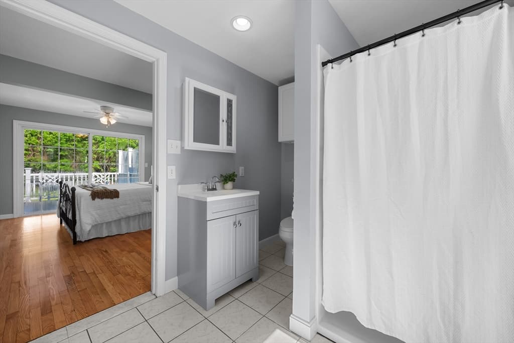 Single Family Residence at 123 Indian Hill Road, Worcester MA 01606, photo 13 of 25