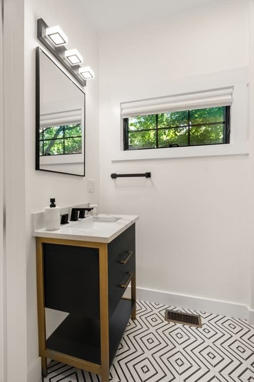 283 Walnut Street, Wellesley MA 02481 photo 20