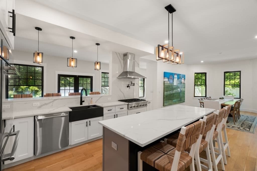 283 Walnut Street, Wellesley MA 02481 photo 10