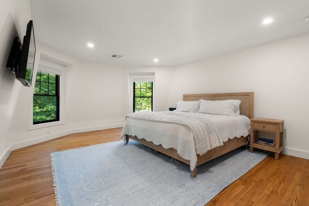 283 Walnut Street, Wellesley MA 02481 photo 21