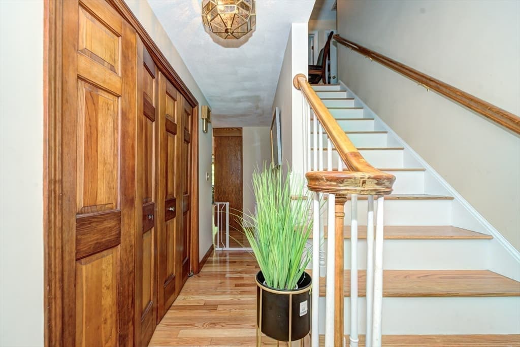 Single Family Residence at 11 Balmoral Drive, Methuen MA 01844, Methuen, photo 3 of 41
