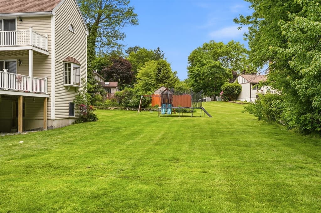 Single Family Residence at 11 Balmoral Drive, Methuen MA 01844, Methuen, photo 36 of 41