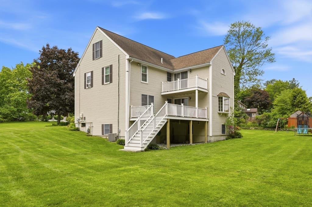 Single Family Residence at 11 Balmoral Drive, Methuen MA 01844, Methuen, photo 35 of 41