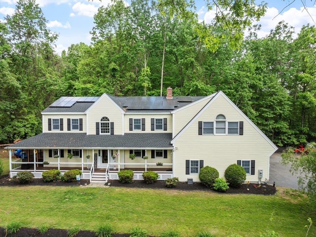 116 Island Rd, Lunenburg MA 01462