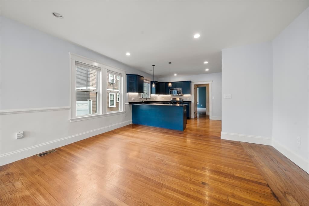 Condominium at 772 Centre Street # 2, Boston MA 02130, photo 7 of 36