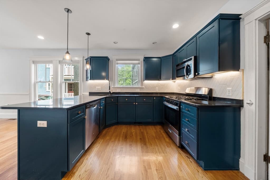 Condominium at 772 Centre Street # 2, Boston MA 02130, photo 10 of 36